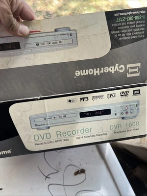 CyberHome Reproductor de DVD Grabadora DVR 1600 (Plateado) Grabación  Foto 1 de 4