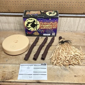 Magical Animated Witch Broom 4’ Tall Bump n Go Soundeffekte OVP FUNKTIONIERT - Bild 1 von 18
