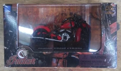 Small scale 1945 Indian Chief flathead red  New-Ray   cool very detailed replica - Image 1 of 4