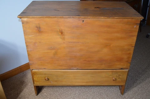 1800's Antique New England Country Farmhouse Blanket Chest Dresser Cover