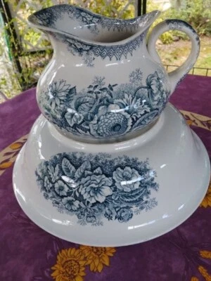 Service de Toilette Broc Cuvette Saint Amand Hamage Modèle Jardinière Bleu Foncé - Photo 1/4