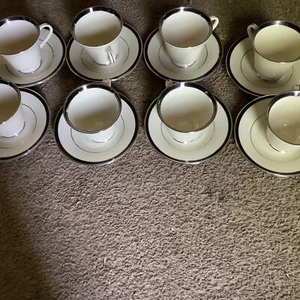 Lenox China - Black Royale - Cosmopolitan - 8 Coffee Cups and Saucers - Picture 1 of 5