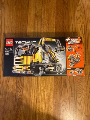 LEGO 8292 TECHNIC 2 in 1 CHERRY PICKER/ DUMP TRUCK NEW/FACTORY SEALED - Image 1 of 2