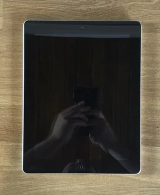 Apple iPad A1416 (3.ª generación) 16 GB, Wi-Fi, 9,7" Foto 1 de 3