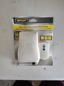DEFIANT Indoor 2 Outlet Wireless Keychain Remote Control - 748 178 - NEW - Picture 1 of 2