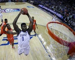 ZION WILLIAMSON 8X10 PHOTO DUKE BLUE DEVILS PICTURE NCAA BASKETBALL - Picture 1 of 1