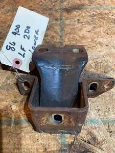 Door Hinge LEFT LOWER Saab classic 900 2door, 4door or Convertible. - Picture 1 of 4