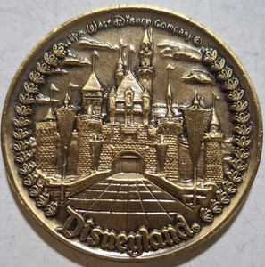 Disneyland Main Street U.S.A. Bronze Souvenier Medallion (no case) - Picture 1 of 2