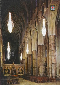 England London Chrome Postcard Westminster Abbey The Nave Looking East - Picture 1 of 2