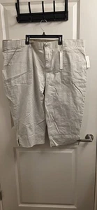 Gloria Vanderbilt 22 NWT Capri Pants Khaki Womens Stretch Comfort, Lightweight - Picture 1 of 11
