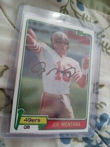 1981 Topps Joe Montana Rookie Card!HOF! Nice Card! Free Shipping! Card #216.