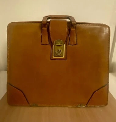 复古 Lion 皮革产品 正品 Top Grain 牛皮公文包 — 第 1/4 张图片