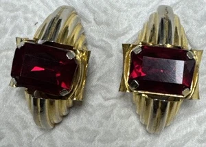 Orecchini Vintage Grandi Rosso Rubino Arte Vetro Texturizzato Design Girevole Oro Clip On - Foto 1 di 11