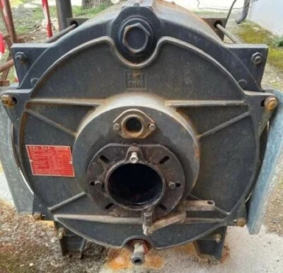 *CALDAIA A GASOLIO IN GHISA - Immagine 1 di 2