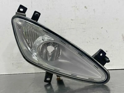 Faro antiniebla derecho pasajero Mercedes Benz S550 2008 original 2218200156 07 09 Foto 1 de 4