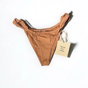 🌻NEW w.tags REVOLVE Stone Fox Swim Bijou Rawhide Brown Cheeky Bikini Bottom XL - Picture 1 of 11