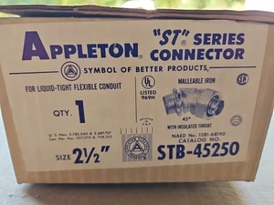 NOS Appleton STB-45250, 2-1/2" 45° con gola insul, ST LiquidTight - Foto 1 di 5