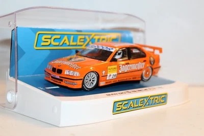 SLOT CAR  SCALEXTRIC BMW 320i JAGERMASTER   N 26 NUOVA 1/32 - Image 1 of 4