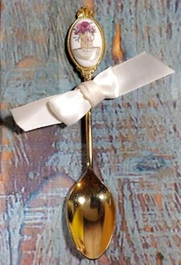 Gold Tone Enamel Flower Souvenir Collectors Spoon Decorative - Picture 1 of 8