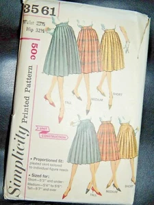 Skirt Simplicity Sewing Pattern 3561 VTG 50's UC FF XS 24 Waist Pleated Classic  - Picture 1 of 5
