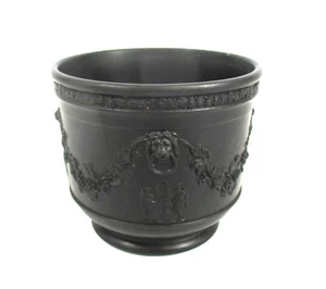 Vintage Wedgwood Black Basalt Jasperware Cache Pot Planter Vase - Picture 1 of 9