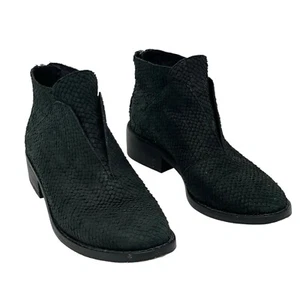 Eileen Fisher Size 5.5 Tuck Black Textured Zip Entry Booties Fall Lagenlook - Picture 1 of 8