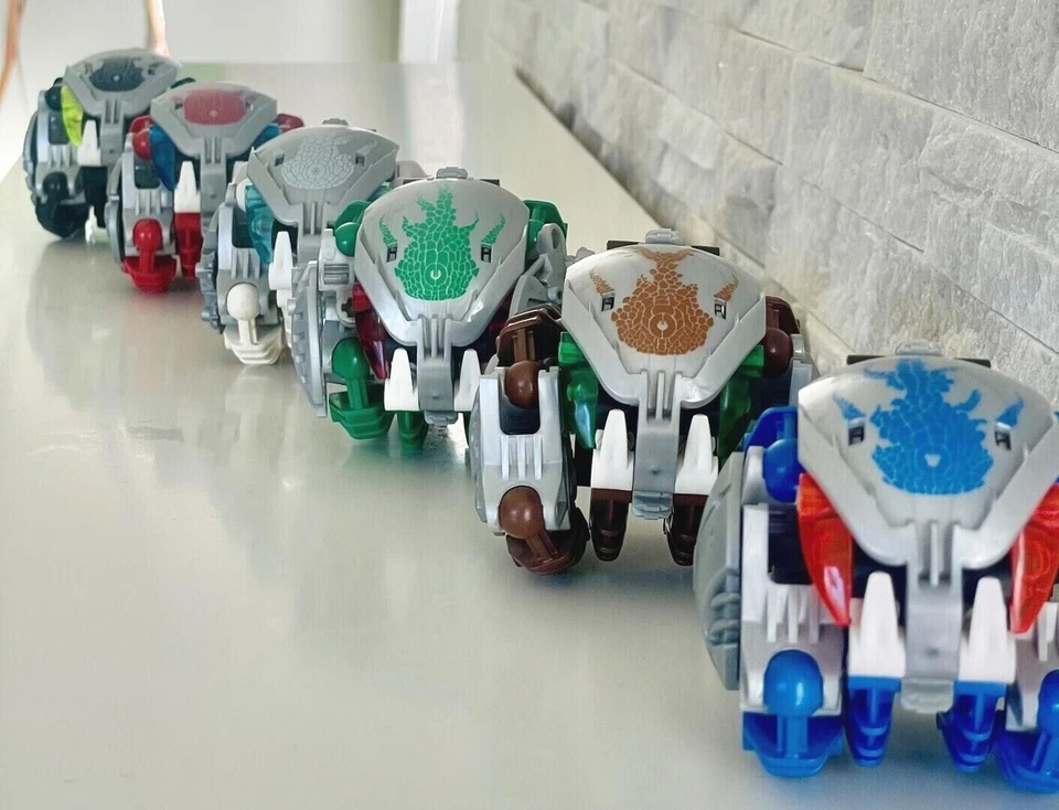 Bionicle Bohrok Kal:  8573 ,8574 , 8575 , 8576 , 8577 , 5878 w/Krana. Complete . - Image 1 of 3