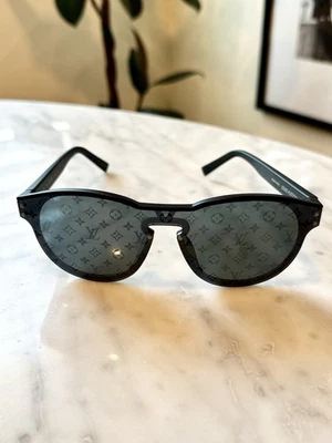 Auténticas gafas de sol Louis Vuitton Waimea Z1333E marco monograma negro Foto 1 de 4
