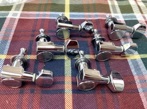 Squier 2 Pin Tuners for Fender Stratocaster,Telecaster Guitar,6-in-line,Strat - Picture 1 of 3