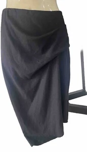 Pre-Loved Halston heritage pencil skirt Size 8/10 Only $25 - Picture 1 of 8