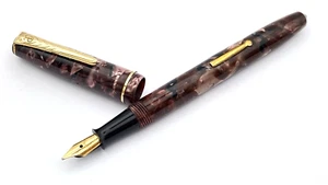 VINTAGE ONOTO DAINTY FOUNTAIN PEN IN PINK MARBLE SEMI FLEXIBLE 14K MEDIUM NIB - Picture 1 of 13