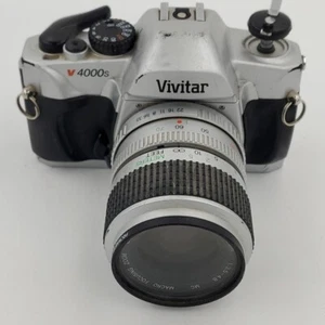 Vintage Vivitar V4000s SLR Camera W/ Macro Focus Zoom 35-70mm Lens Silver - Picture 1 of 7