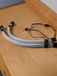 LIAN LI Strimer Plus V2 8 Pin (PW8-PV2) - Addressable RGB VGA Power Cable - Photo 1/3
