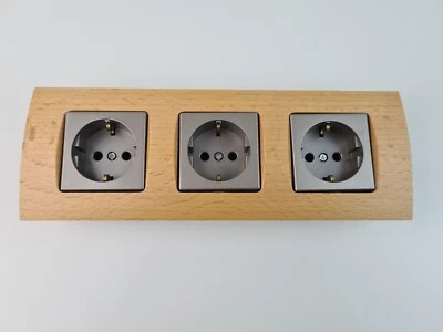 3 Steckdosen mit 3 Fach Rahmen Düwi Arcada Buche Echtholz / Maron Rev Ritter