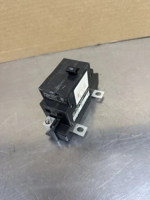 Disjuntor principal Square D QOM100VH 100 ampères tipo QOM1 parafuso no disjuntor - Imagem 1 de 4