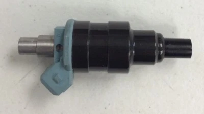 AIRTEX/WELLS 4G1814 = TJ100 NEW Fuel Injector Free Shipping - Image 1 of 3