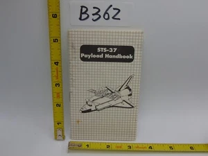 Vintage Nasa Space Program Space Shuttle Payload Handbook STS-37 STS 37 - Picture 1 of 8