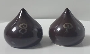 Saleros de pimienta Hershey Kiss con gota de chocolate vintage - Imagen 1 de 6
