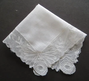 Vintage white hanky handkerchief lace edge wedding special occasion gorgeous! - Picture 1 of 6