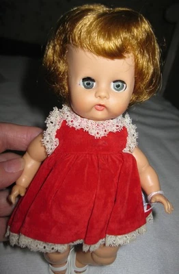 复古 1985 年 Vogue 8 英寸 Ginnette 婴儿娃娃 二手状况完好 — 第 1/4 张图片