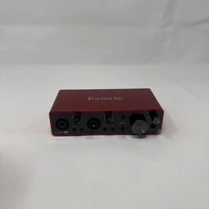 Focusrite Scarlett 2i2 4th Gen 2-in 2-out USB Music Audio Recording Interface - Picture 1 of 4