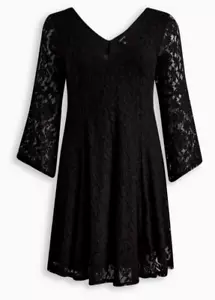 Torrid Women's Black Lace Flared Sleeve V-Neck Dress Plus Size 2X - Picture 1 of 3