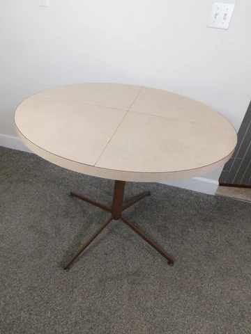 Vtg Retro Quad PIE Design Kitchen Table 1950s 36" Round Metal Star Base MCM Nice Cover