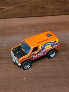 Vintage 1982 Hot Wheels Baja Breaker Van Orange Goodyear Real Riders - Picture 1 of 2