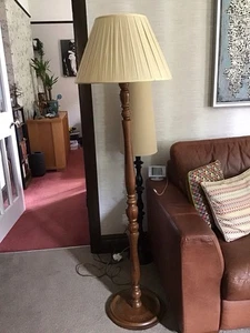 Oak Lamp Stand - Picture 1 of 6