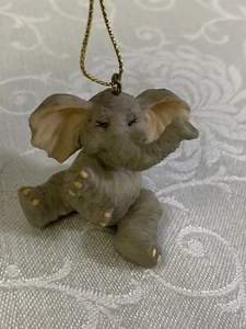 Forget Me Knots~Elephant Don't Forget To Hug Someone~Christmas Ornament Roman - Picture 1 of 4