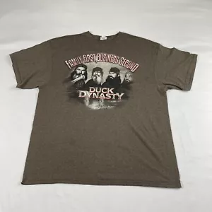 Duck Dynasty Men's T shirt, Family First Business Second Graphic Tee size: 2XL - Picture 1 of 11