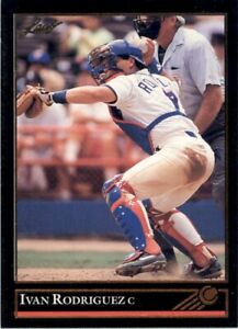 1992 Leaf Black Gold Ivan Rodriguez Texas Rangers #194