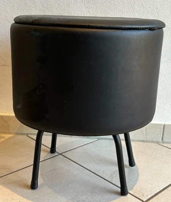 Nähhocker Nähkästchen Nähkorb, Kunst Leder , Vintage, mit Inhalt - Bild 1 von 4