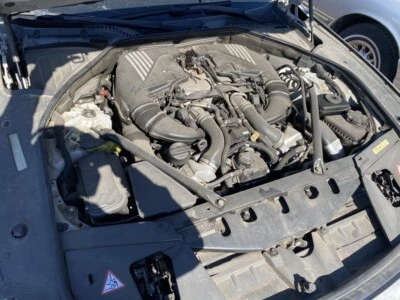 Conjunto de filtro de aire izquierdo usado se adapta a: BMW 750I 2009 4,4 L doble turbo izquierdo grado A Foto 1 de 4